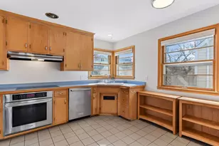 5521 Cumberland Rd, Minneapolis, MN 55410 - Photo 9