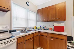 1211 E 1st St, Duluth, MN 55805 - Photo 13