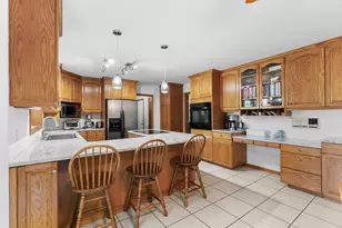 2129 E Heights Ln NE, Rochester, MN 55906 - Photo 7