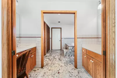 2129 E Heights Lane NE, Rochester, MN 55906 - Photo 19