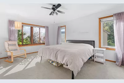 2129 E Heights Lane NE, Rochester, MN 55906 - Photo 17