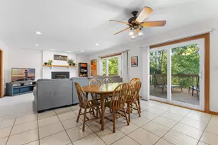 2129 E Heights Ln NE, Rochester, MN 55906 - Photo 9