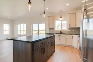 2304 37th Ave S, Moorhead, MN 56560 - Photo 9