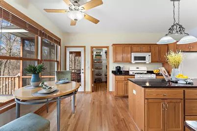 909 New Century Boulevard S, Maplewood, MN 55119 - Photo 23