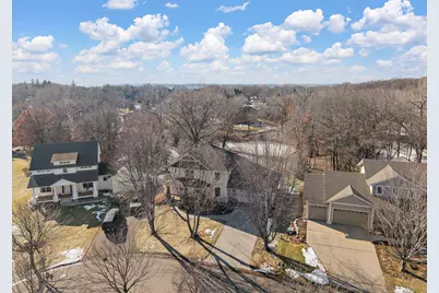 909 New Century Boulevard S, Maplewood, MN 55119 - Photo 3