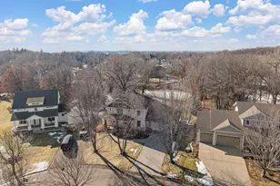 909 New Century Blvd S, Maplewood, MN 55119 - Photo 3