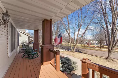 909 New Century Boulevard S, Maplewood, MN 55119 - Photo 5