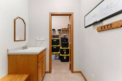 909 New Century Boulevard S, Maplewood, MN 55119 - Photo 13