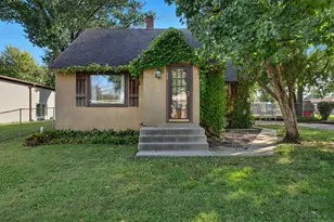 809 11th St W, Hastings, MN 55033 - Photo 1