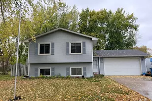 11309 Louisiana Ave N, Champlin, MN 55316 - Photo 1