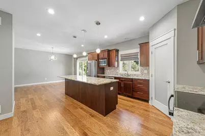 317 Oak Marsh Drive, Mankato, MN 56001 - Photo 7