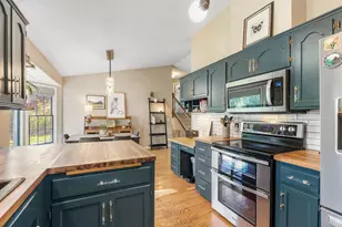 442 Juniper Ct, Mahtomedi, MN 55115 - Photo 5