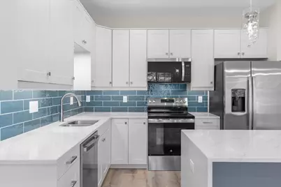 425 W 8th Street #22, New Richmond, WI 54017 - Photo 5