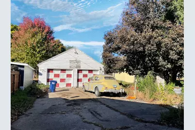 18 S Spring Avenue, Springfield, MN 56087 - Photo 3