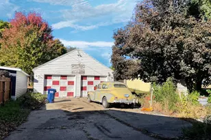 18 S Spring Ave, Springfield, MN 56087 - Photo 3