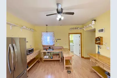 18 S Spring Avenue, Springfield, MN 56087 - Photo 7