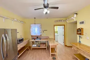 18 S Spring Ave, Springfield, MN 56087 - Photo 7