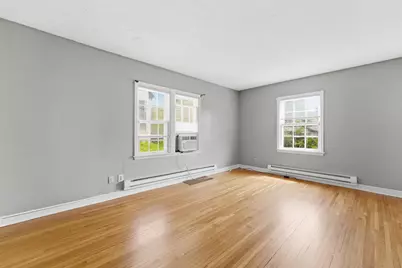 1545 Laurel Avenue, Saint Paul, MN 55104 - Photo 3