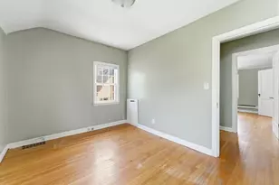 1545 Laurel Ave, Saint Paul, MN 55104 - Photo 11