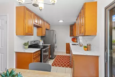 8237 Pillsbury Avenue S, Bloomington, MN 55420 - Photo 7