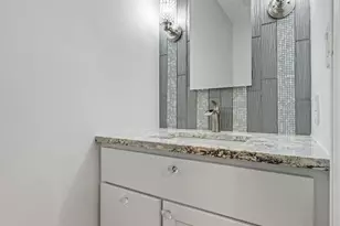 1701 42nd St S, Fargo,  58103 - Photo 9