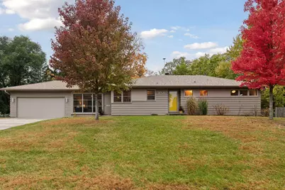 1041 Idaho Avenue N, Golden Valley, MN 55427 - Photo 1