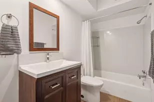 4350 Brookside Ct, Edina, MN 55436 - Photo 17