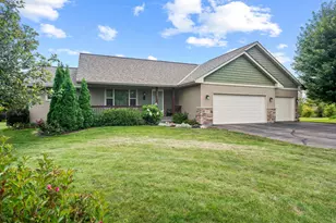 844 Brady Ln, New Richmond, WI 54017 - Photo 1