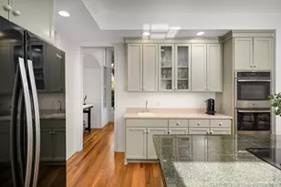 1540 Waterford Ct, Golden Valley, MN 55422 - Photo 15