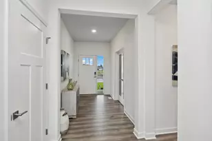 1902 Balsam Dr, Carver, MN 55315 - Photo 9