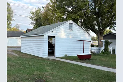 307 15 Street N, Benson, MN 56215 - Photo 5