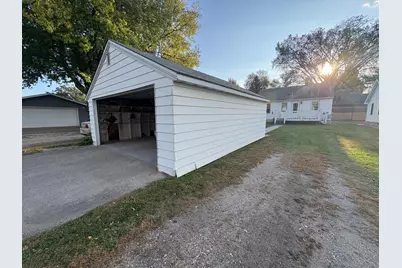 307 15 Street N, Benson, MN 56215 - Photo 7