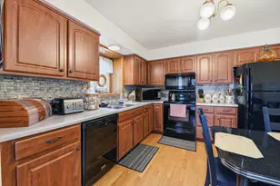 7730 Grinnell Way, Lakeville, MN 55044 - Photo 5