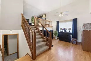 7730 Grinnell Way, Lakeville, MN 55044 - Photo 3