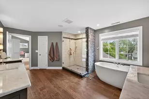 8019 Marsh Creek Rd, Woodbury, MN 55125 - Photo 19