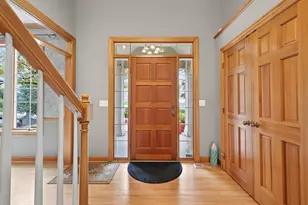 8019 Marsh Creek Rd, Woodbury, MN 55125 - Photo 5