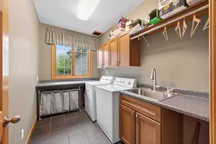 8019 Marsh Creek Rd, Woodbury, MN 55125 - Photo 41