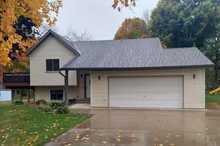 111 4th Ave SE, Saint Stephen, MN 56375 - Photo 1