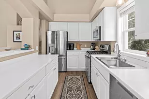 8728 N Bay Dr, Chanhassen, MN 55317 - Photo 13