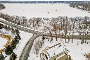 8728 N Bay Dr, Chanhassen, MN 55317 - Photo 31