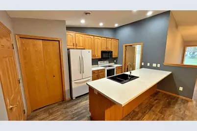 619 Fir Avenue NE, Montgomery, MN 56069 - Photo 17