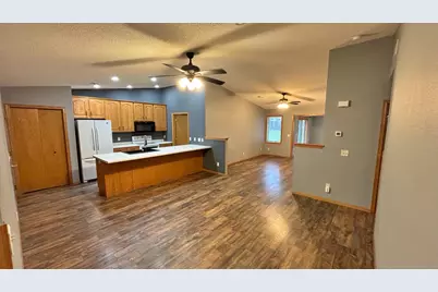 619 Fir Avenue NE, Montgomery, MN 56069 - Photo 13