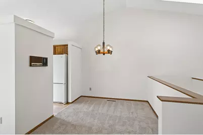 6671 Stillwater Boulevard N, Oakdale, MN 55128 - Photo 9