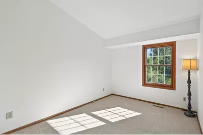 6671 Stillwater Boulevard N, Oakdale, MN 55128 - Photo 17