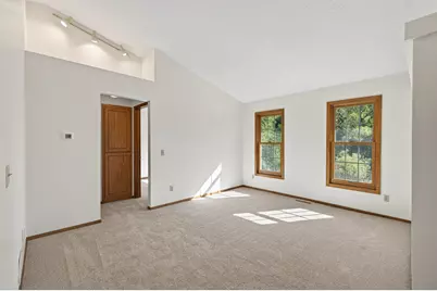 6671 Stillwater Boulevard N, Oakdale, MN 55128 - Photo 5