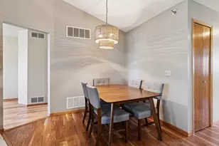 2556 Concord Way, Mendota Heights, MN 55120 - Photo 7