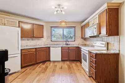 2556 Concord Way, Mendota Heights, MN 55120 - Photo 11