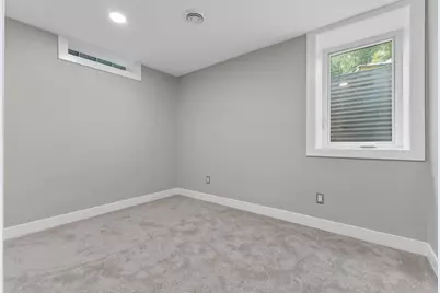 1802 Lydia Avenue W, Roseville, MN 55113 - Photo 19