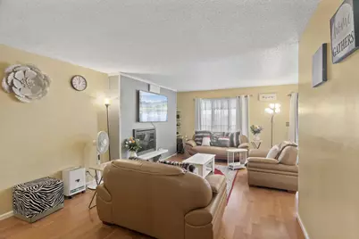 2002 Arkwright Street, Maplewood, MN 55117 - Photo 3