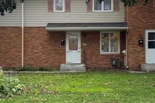 2002 Arkwright St, Maplewood, MN 55117 - Photo 17